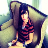 Carly Pifer
