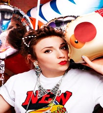 Photos: Courtesy of ASOS Magazine/ ASOS Fashion Up, photographed by Danielle Levitt.
ASOS_LENA_DUNHAM_3LR