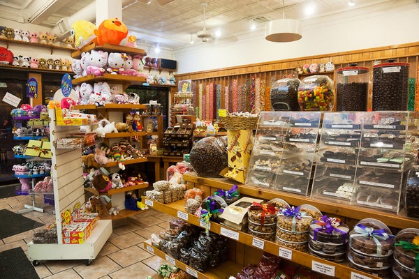 11_01_windy_city_sweets_3308_Nbroadway_20121018_010
