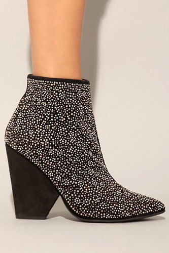 almost-wedge-jeffreycampbell-carnabystuddedboots-225