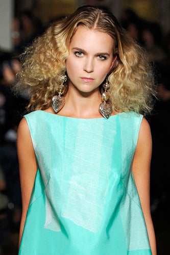 Daring 'Dos: Clever Ways To Style Your Strands