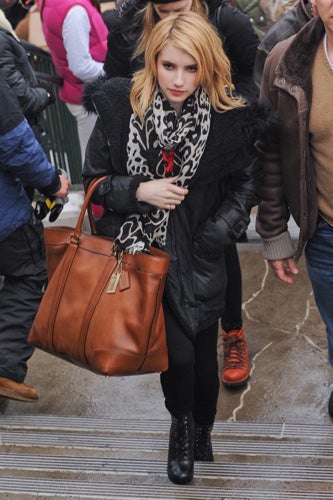 Celebrities-Wearing-Bleecker-Weekend-Tote-4