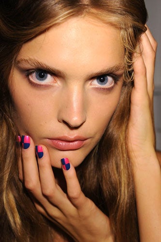 2012-nail-art-trends-punk