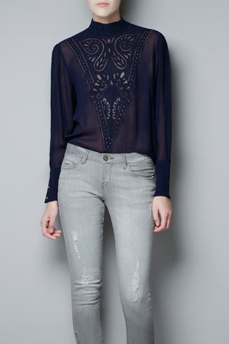 Zara-Embroidered-Blouse_60