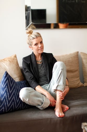 Tour An On-The-Rise Designer's Chic Dumbo Pad