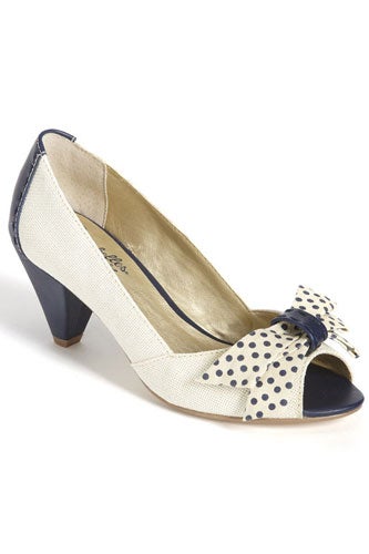 Nordstrom_Seychelles_Mixed_Emotions_80_slide