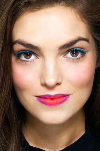 colorblock-makeup-trend-lipstick-detail