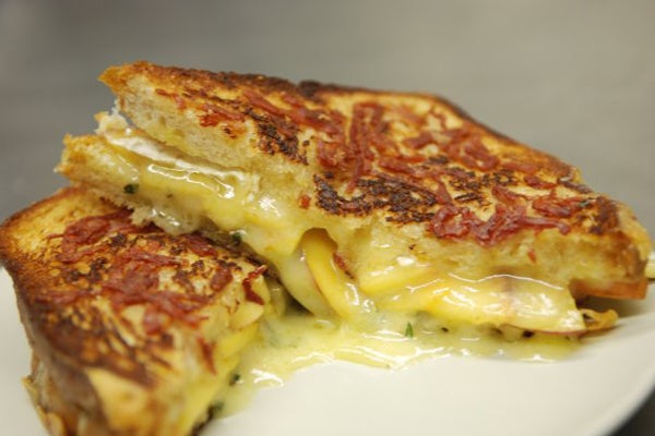 FT-grilled-cheese