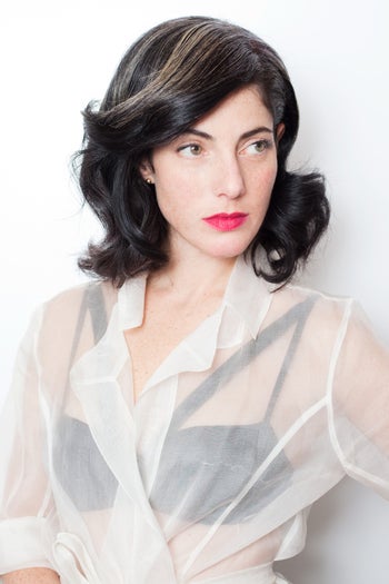 Maayan 3 gray-hair-color-tips-10
