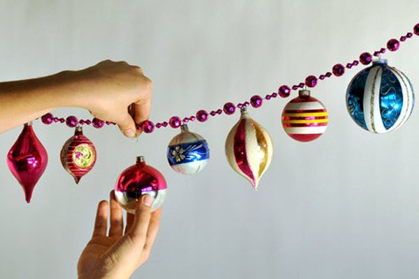 Ornament-Garland-1_DesignSpongeslide