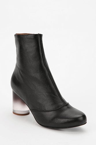Jeffrey-Campbell-Urban-Outfitters-175