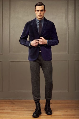 Dress Your Guy Like An Off-Duty James Bond: Here's How