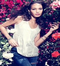 joan-smalls-romantic-edge3