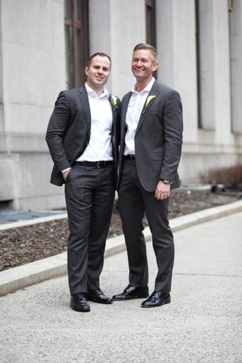 017_017_CityHallWeddingsDay01_242