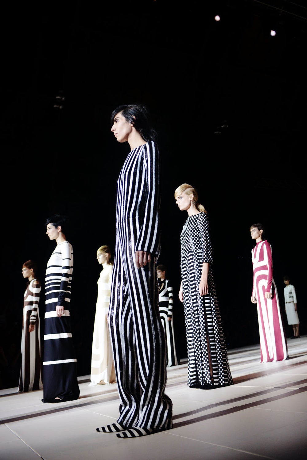 01_MarcJacobs_SS13_Nina_40