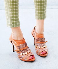 Sandal Stalking! Check Out 28 Cool Pairs Spotted On Real L.A. Girls opener copy