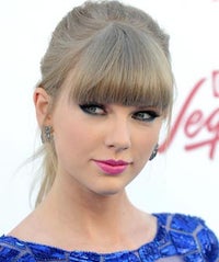 Taylor Swift Just Earned A Whole Bunch Of Funny Points With This GIF tayOP