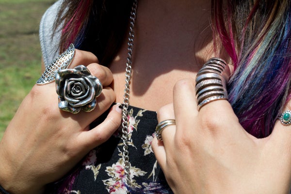 jewelry-stalking-3