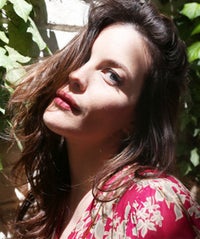 Exactly How To Steal Liv Tyler's Ridiculously Glowy Skin liv-opener