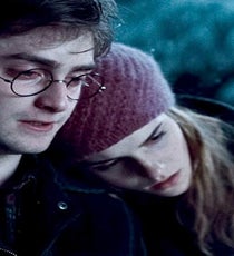 Who would you rather get a hug from? C'mon. Let's be honest here. Hermione probably gives the best hugs.
Photo: Courtesy of Warner Bros.
hermionehug