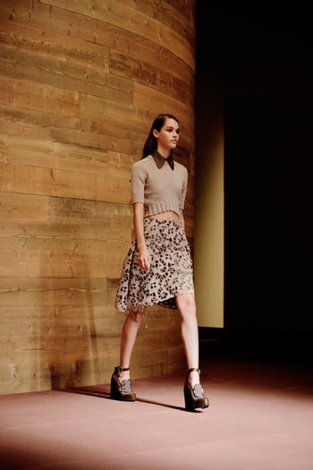 24_Carven_SS13_NinaW_47