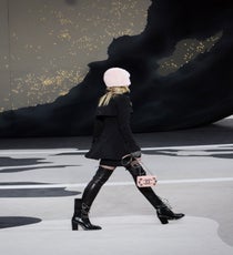 26_Chanel_FW13_NW39