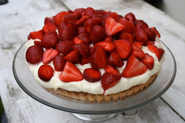 TartsByTarts_Strawberry-Cream-Tart