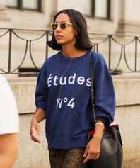 sweatshirt-outfit