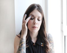 How To Do Your Makeup Without Brushes opener1
