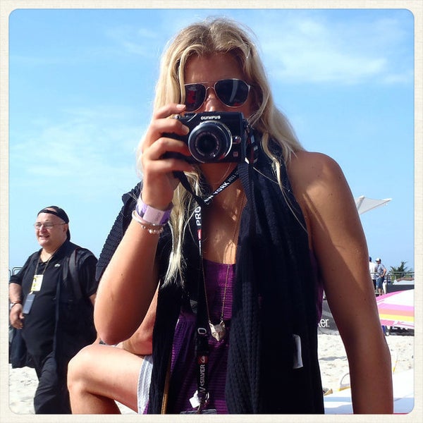 04_September 3, 2011_Rosy Hodge at Roxy Beach House