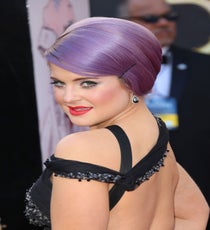 Kelly Osbourne
It's no secret that we're fans of Kelly's pastel-chic 'do, and last night, her out-of-the-box locks were among the best of the night. When it came to her makeup, Osbourne didn't hold back, with punchy coral lips that complemented, rather than clashed with, her lilac locks. In a night filled with classic Hollywood glamour, Kelly managed to bring a bit of punk into the mix.
Photo: Jim Smeal/BEImages Kelly-Osbourne_Jim-Smeal_BEImages_rexusa_1255640xk
