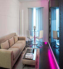 004_14cME_London-PassionSuite