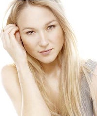 Want To Have A Picnic With Jewel This Weekend? The Deets Are Here opener
