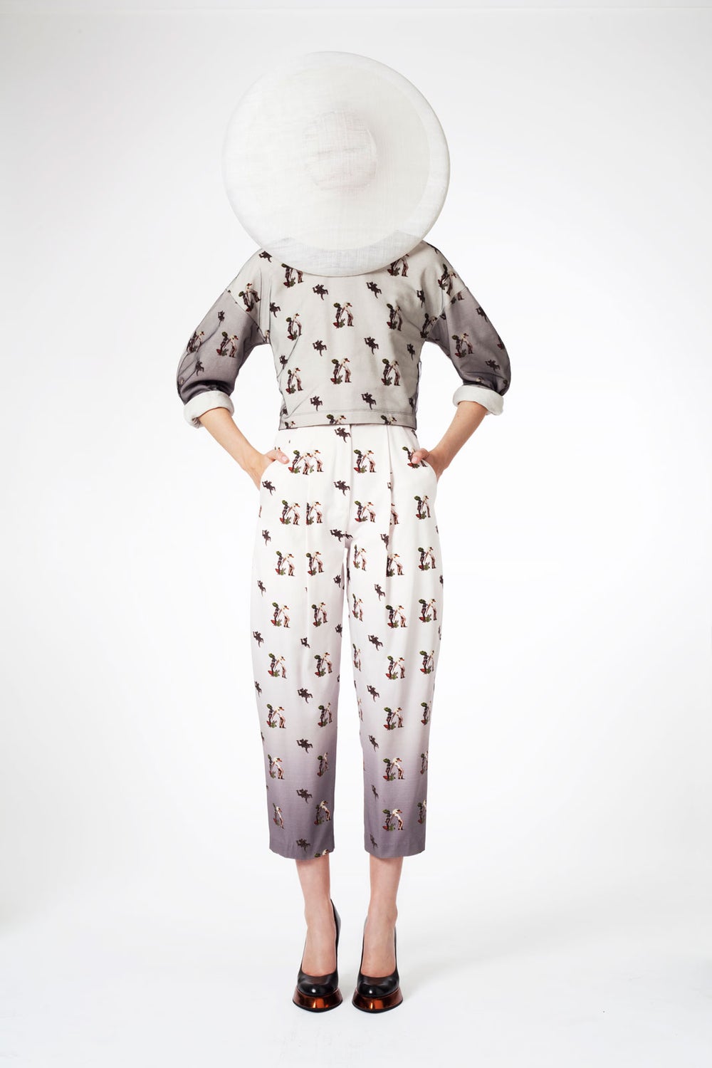 LOOK-01
