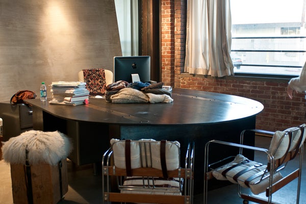 cool_desks_corinne_grassini_2