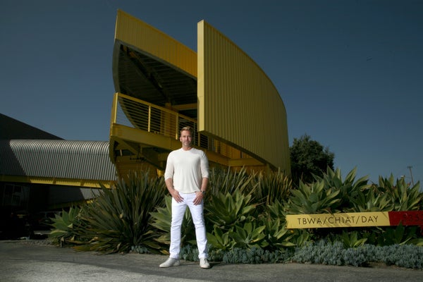 01_REFINERY.29.PATRICK.EXTERIOR.A-(2)