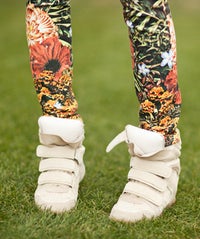 29 Accessory Snaps From The Fashion Show That Is Coachella opener