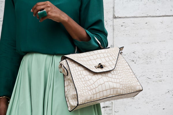 Monroe-Steele_purse-is-vintage_refinery29-16_Crystal-Schreiner