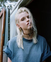 Dream Of The '90s? The 2 Bandits' Glossy New Lookbook Is Calling Your Name! opener