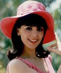 Retro Perfection: How To Do A 1960s Hair Flip retro flip opener