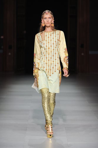 LOOK-01