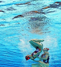 Synchronized Swimmer