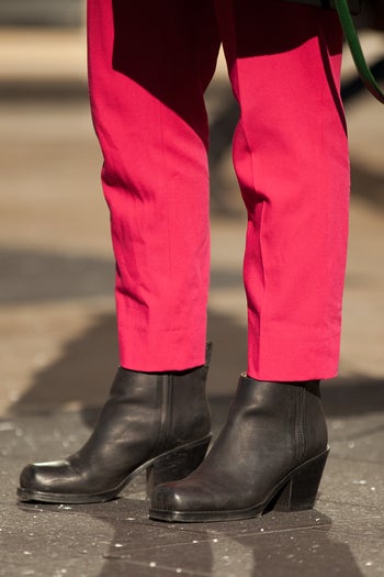 Lotta Nieminen, graff designer:illustrator, acne shoes